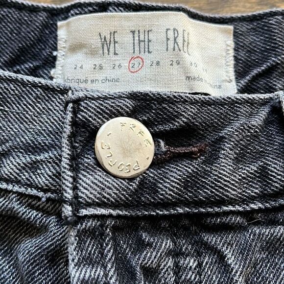 We the free people grey washed high Rise frayed bottom denim shorts - Picture 4 of 9